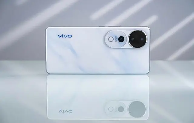 为何vivo S19 Pro成为新宠?防尘防水+强劲性能,看完秒懂!