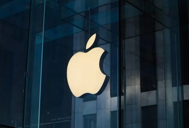 iPhone被锁10年机主否认造假:已联系苹果客服 等待官方回复